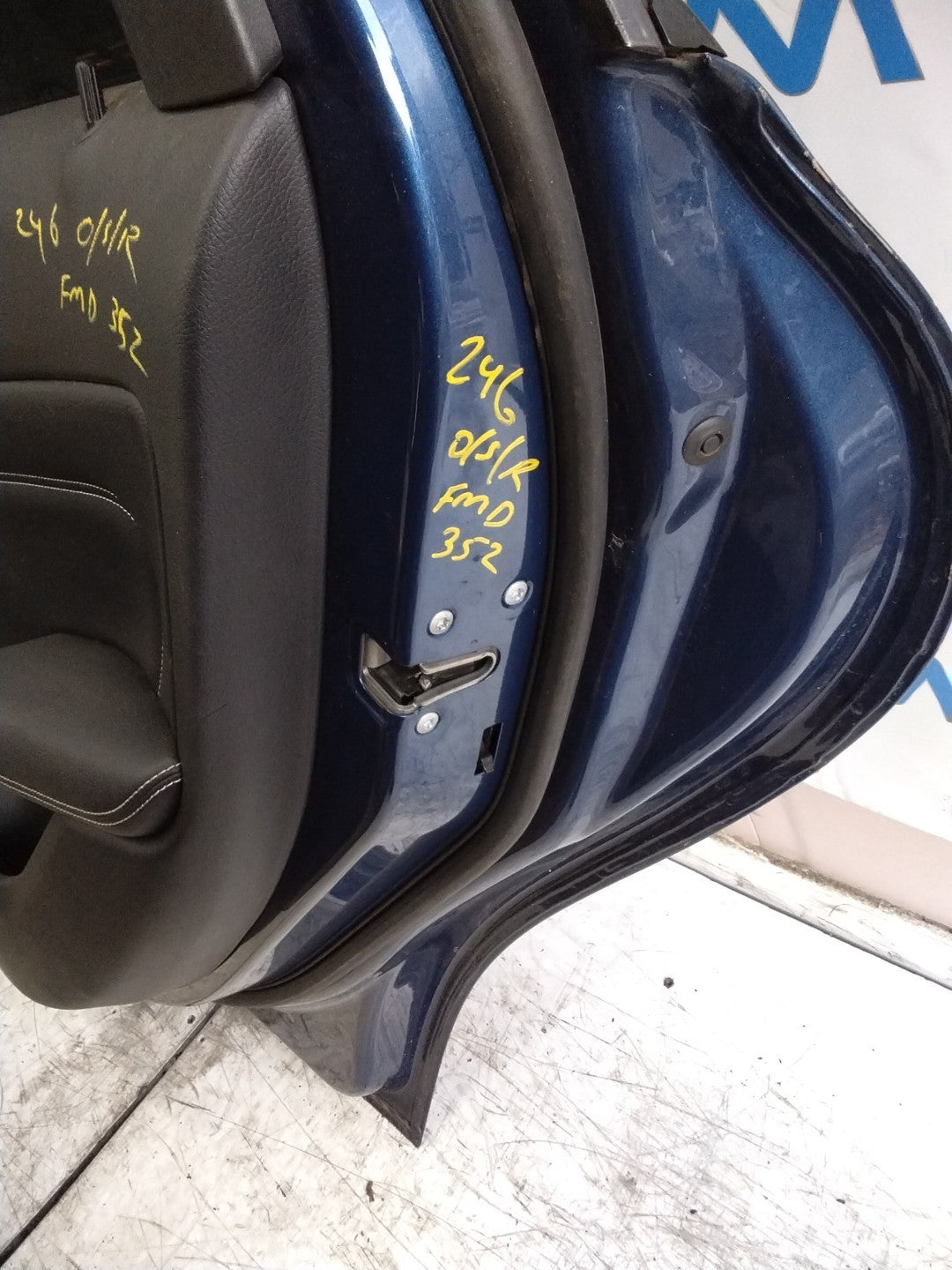 MERCEDES B-CLASS W246 DRIVER REAR DOOR OSR BLUE 2012-19 COMPLETE FMD352