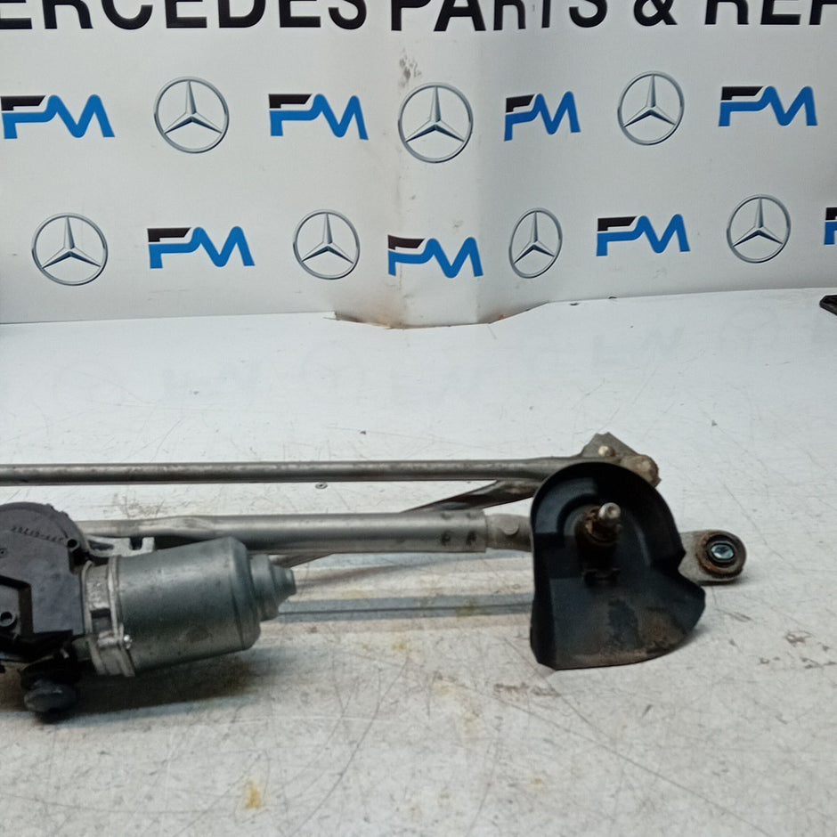 MITSUBISHI OUTLANDER MK3 WIPER MOTOR FRONT AND LINKAGE 1593005620 FM001602