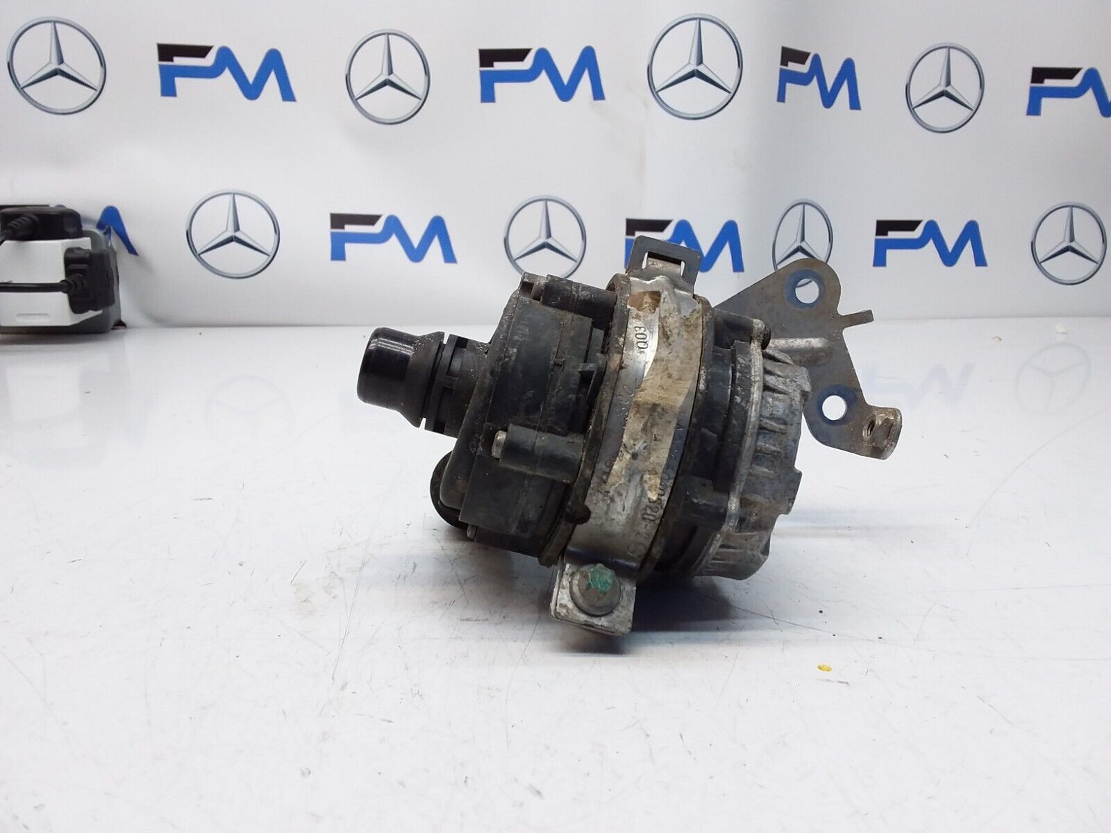 MERCEDES C-CLASS W205 ELECTRIC COOLER WATER PUMP A2055013020 FM00398