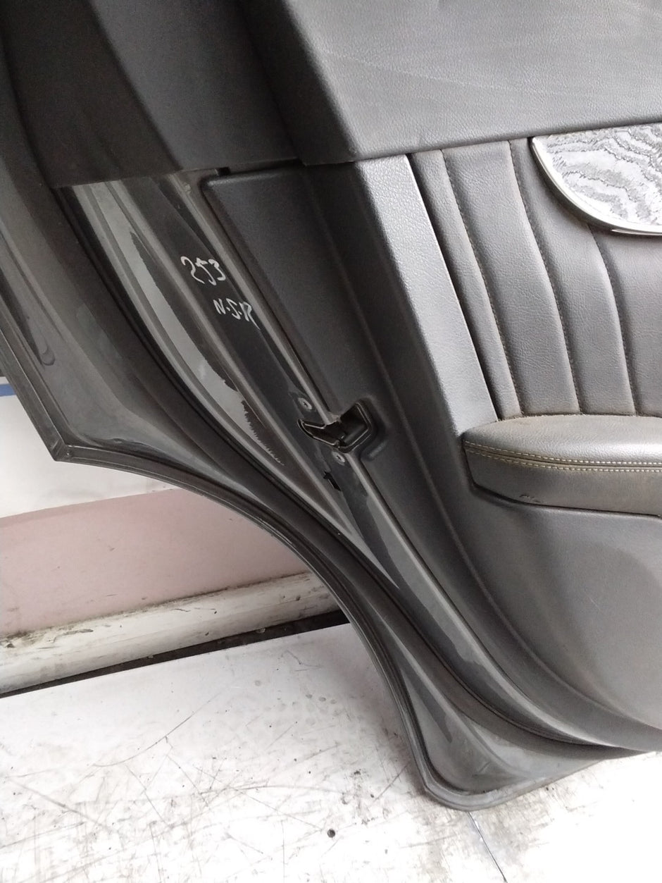 MERCEDES GLC C253  PASSENGER REAR DOOR NSR GREY 2016-22  COMPLETE FMD302