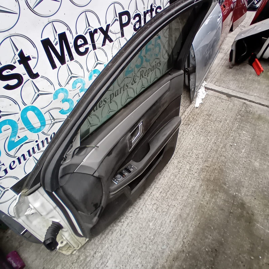 MERCEDES BENZ E-CLASS W212 DRIVER SIDE FRONT DOOR ( OFF SIDE FRONT )