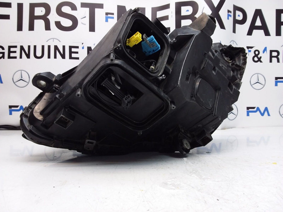 2015 MERCEDES C-CLASS W205 O/S HEADLIGHT  A2059069801 FMH57 LED INTELLIGENT 