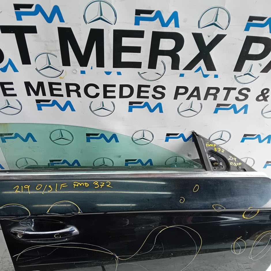 MERCEDES BENZ CLS W219 CP DRIVER FRONT DOOR OSF BLACK 2005-10  COMPLETE FMD372