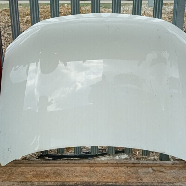 MITSUBISHI OUTLANDER MK3 BREAKING FRONT BONNET HOOD IN WHITE W13 DAMAGED 2013