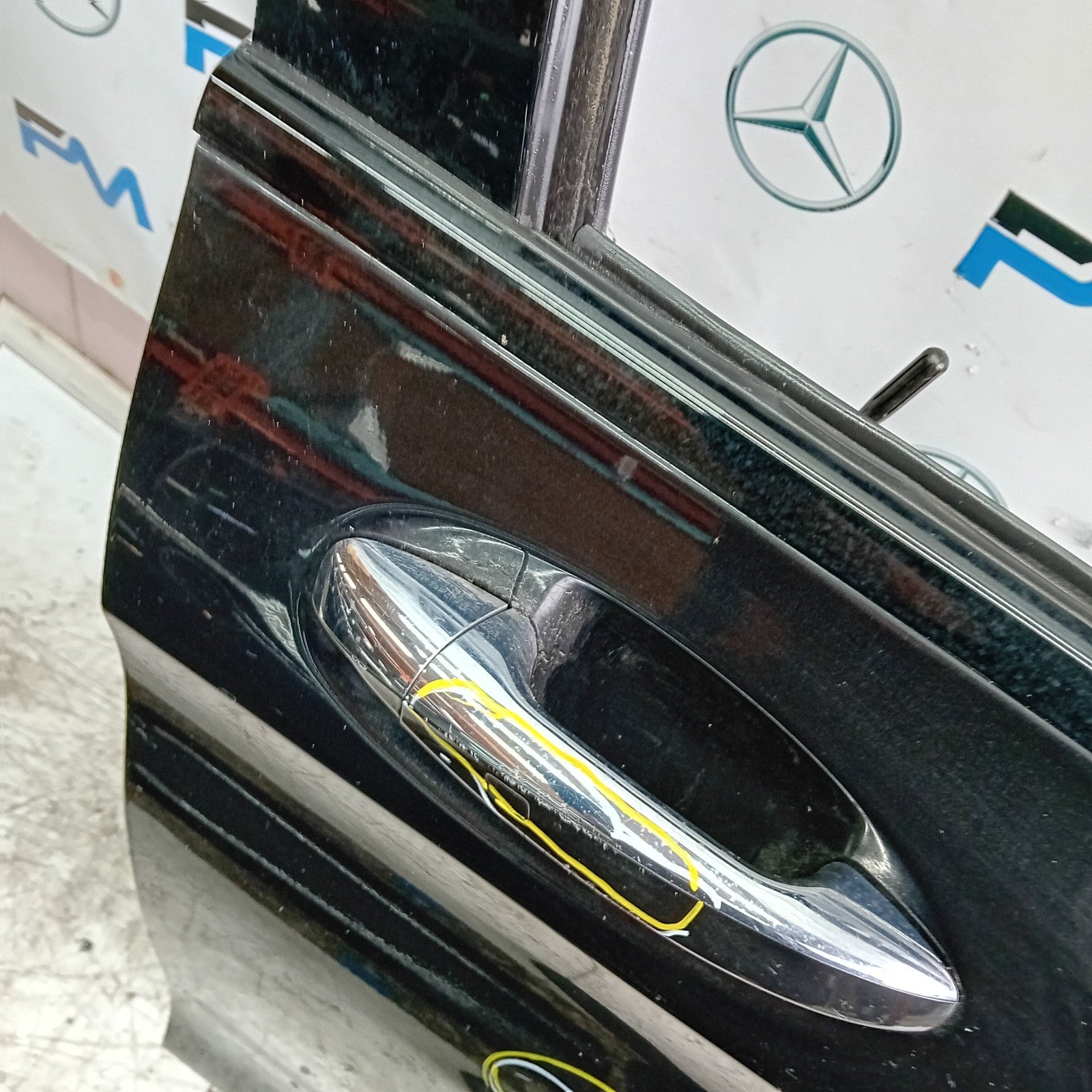 MERCEDES GLC X253 DRIVER FRONT DOOR OSF BLACK 2016 ON COMPLETE FMD251