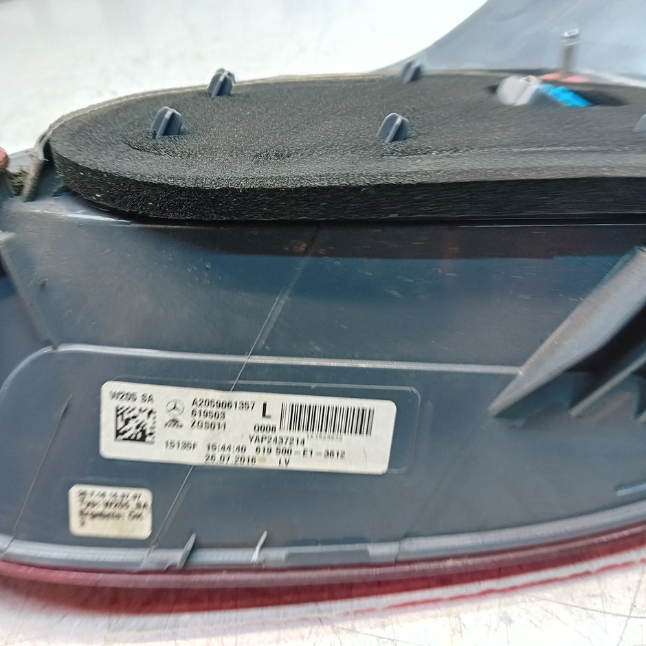 MERCEDES C-CLASS W205 DRIVER SIDE RIGHT REAR TAIL LIGHT 2014 A2059061357 FMT311