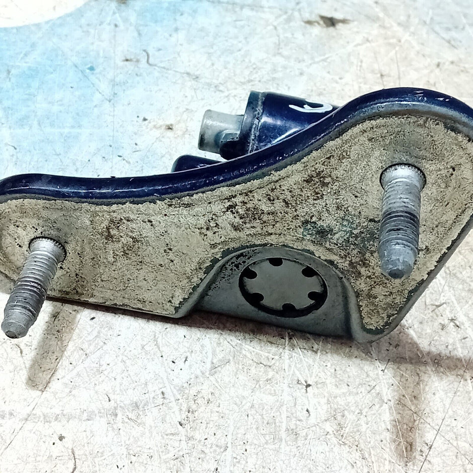 MERCEDES A CLASS W176 PASSENGER NEAR SIDE REAR TOP UPPER DOOR HINGE R460819