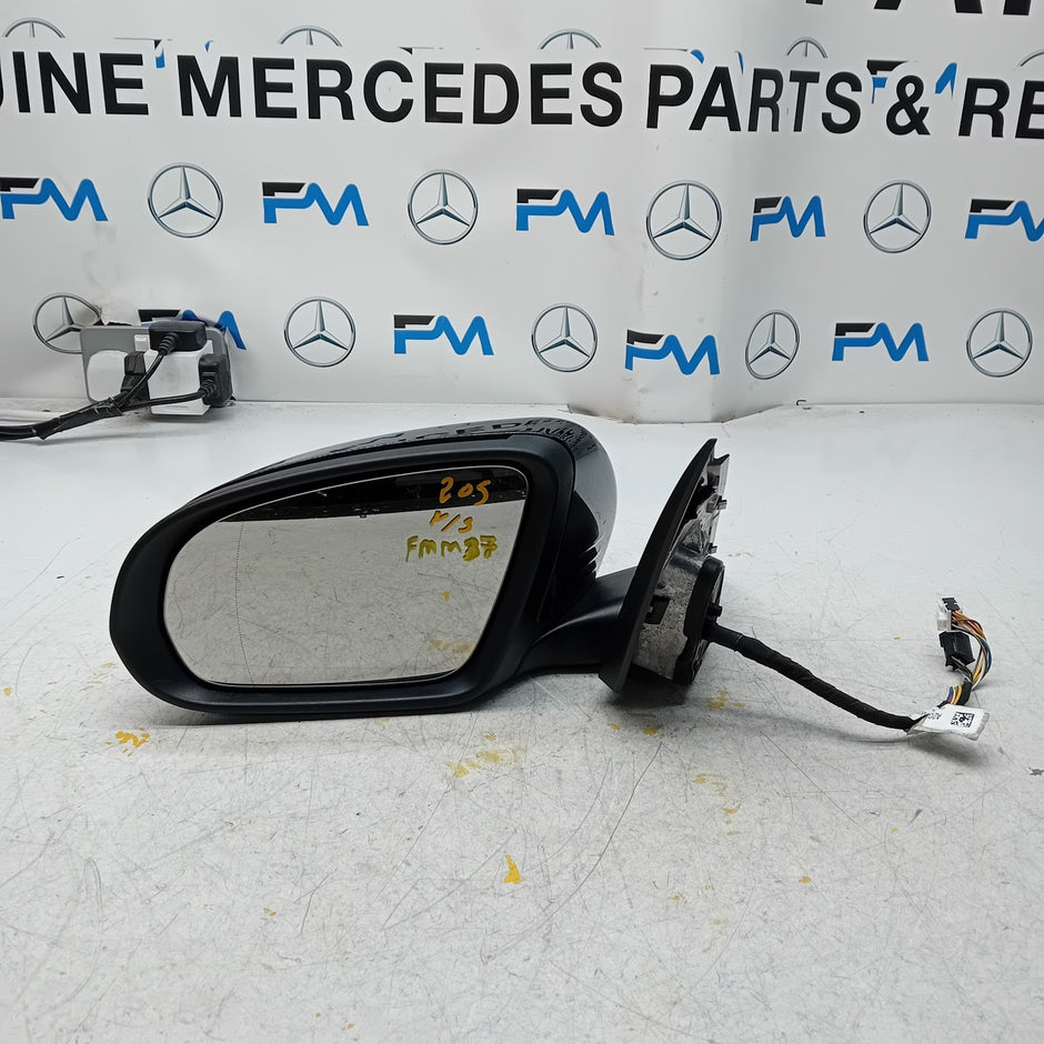 MERCEDES C-CLASS  W205 PASSENGER SIDE WING MIRROR A2058104702 BLACK PL FMM37