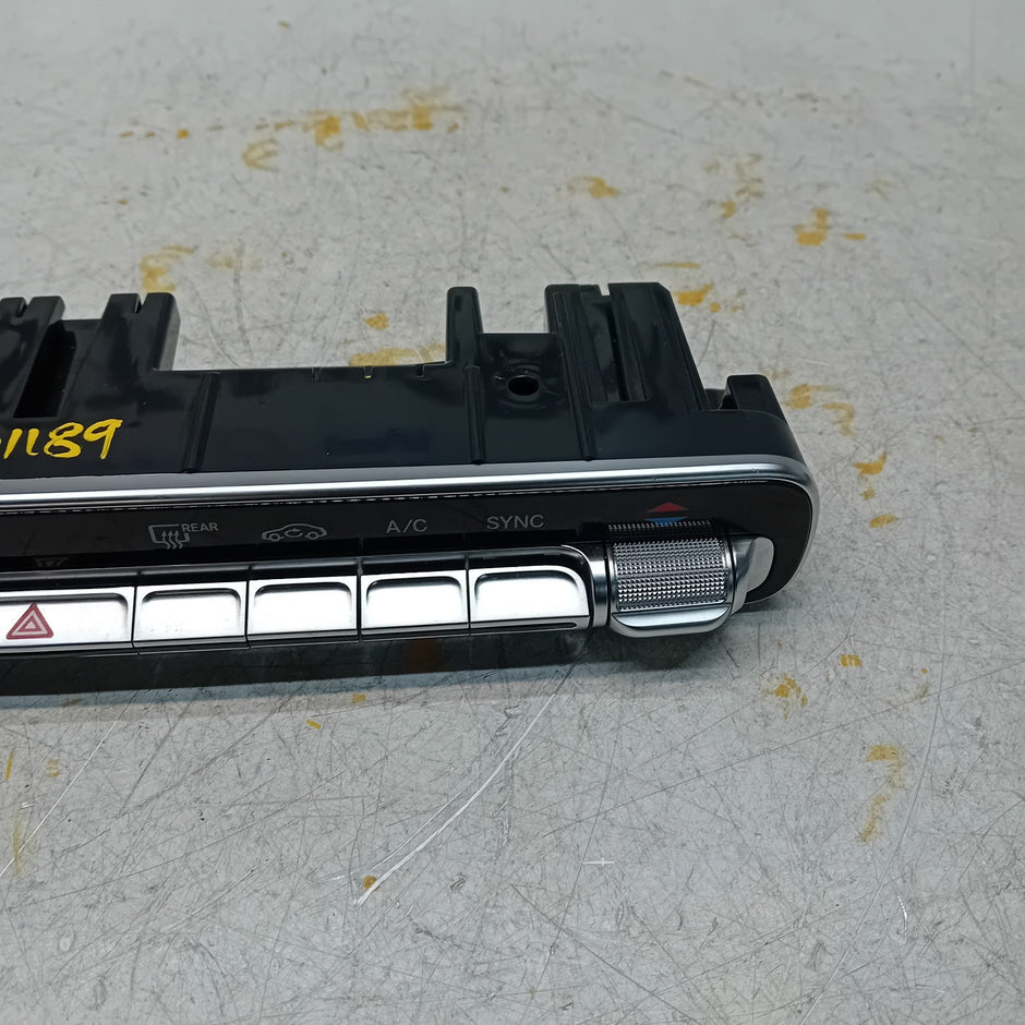 MERCEDES A B CLASS W177 W247 HEATER CLIMATE CONTROL PANEL A2479056803  FM001189