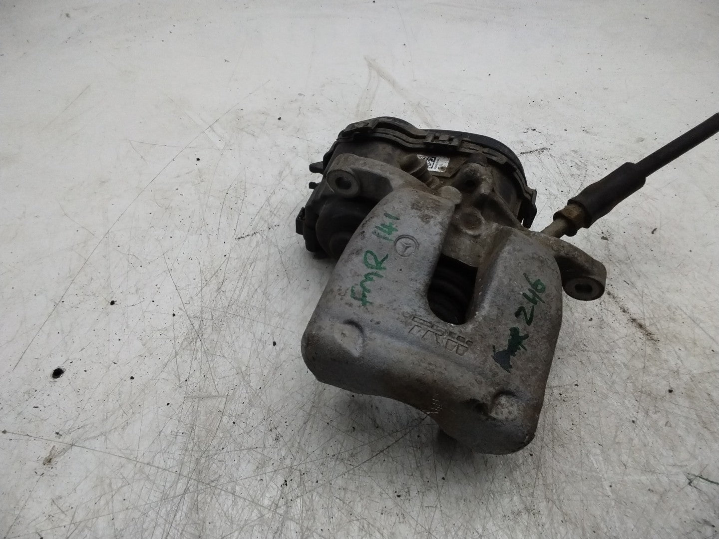 MERCEDES  B-CLASS W246 BRAKE CALIPER REAR LEFT PASSENGER SIDE A2464232198 FMR141