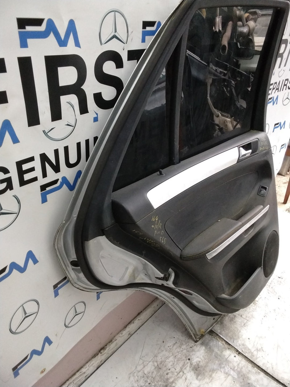 MERCEDES M-CLASS W164  PASSENGER REAR DOOR NSR GREY 2005-11 FMD565