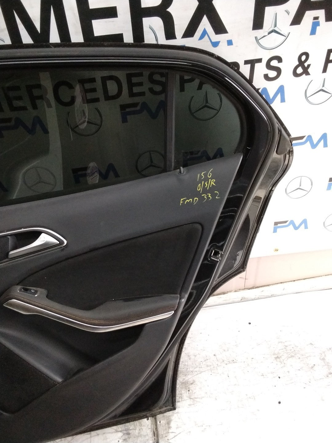 MERCEDES BENZ GLA X156 DRIVER REAR DOOR OSR BLACK 2014-16 COMPLETE FMD332