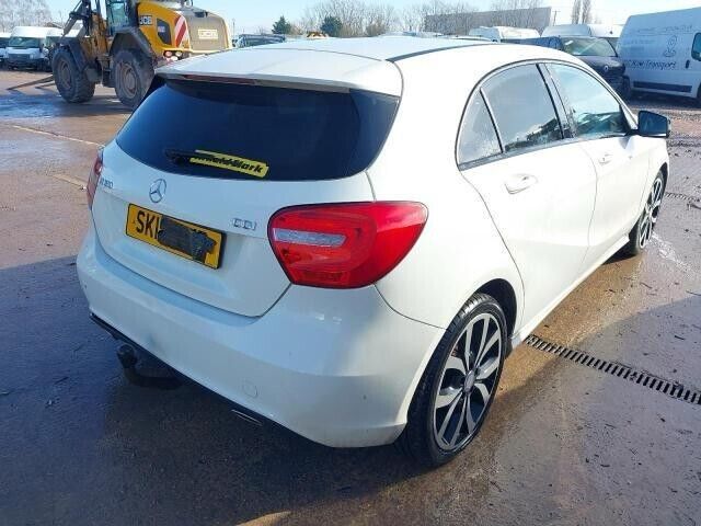 MERCEDES BENZ A-CLASS W176 /BREAKING- HEAD LIGHT , TAIL LIGHT & WING MIRROR