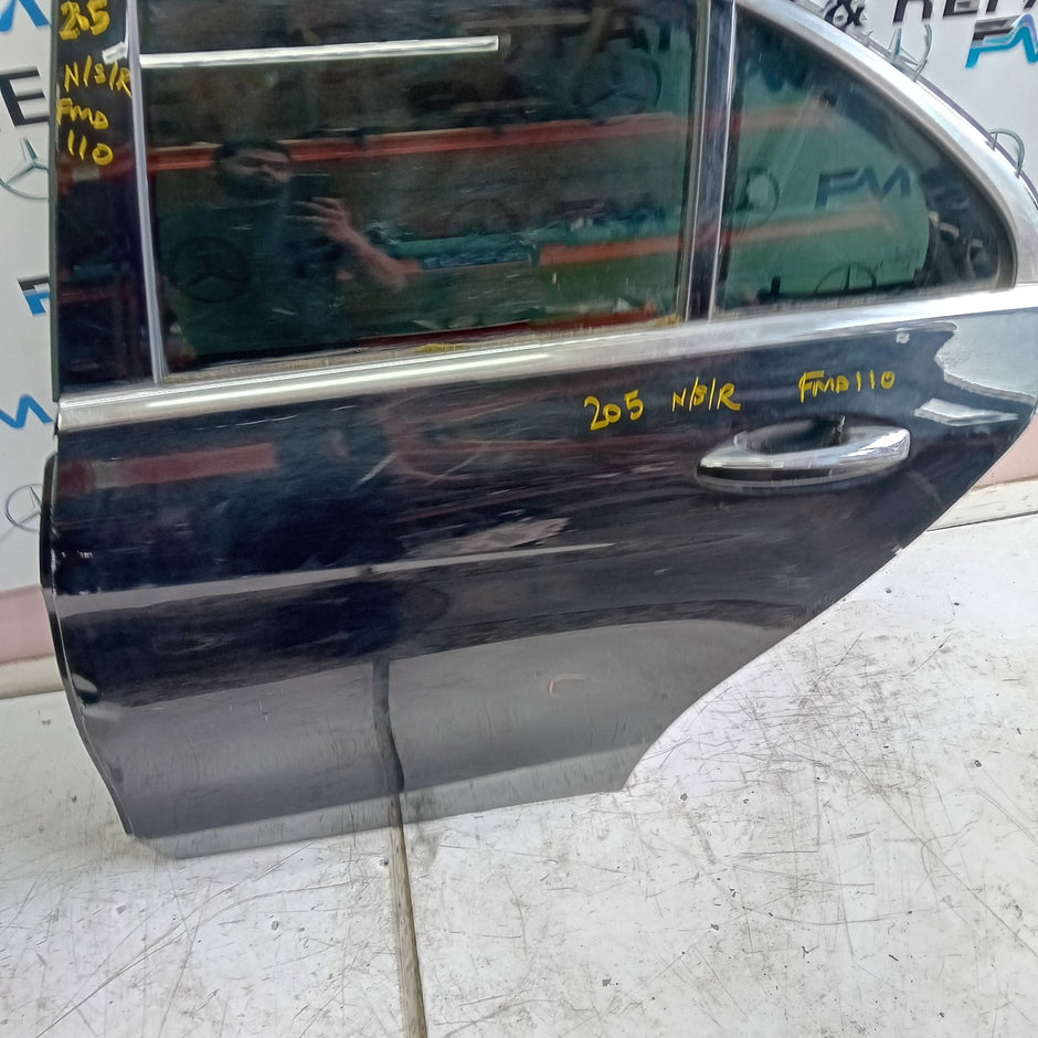 MERCEDES BENZ  C-CLASS W2O5 PASSENGER SIDE REAR DOOR N/S/R COMPLETE BLACK FMD110