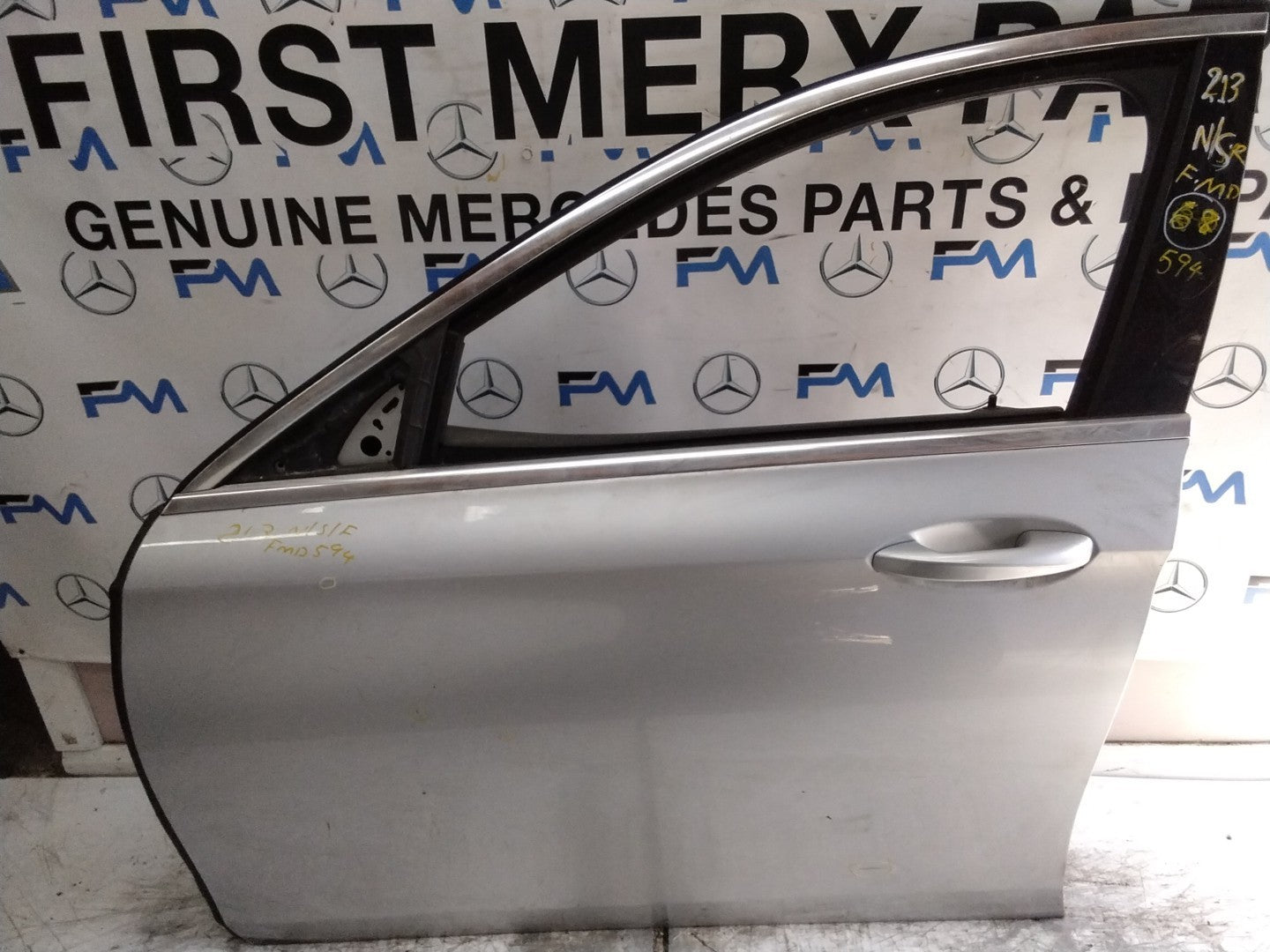 MERCEDES E-CLS W213 SLN PASSENGER FRONT DOOR NSF SILVER 2016-20 COMPLETE FMD594