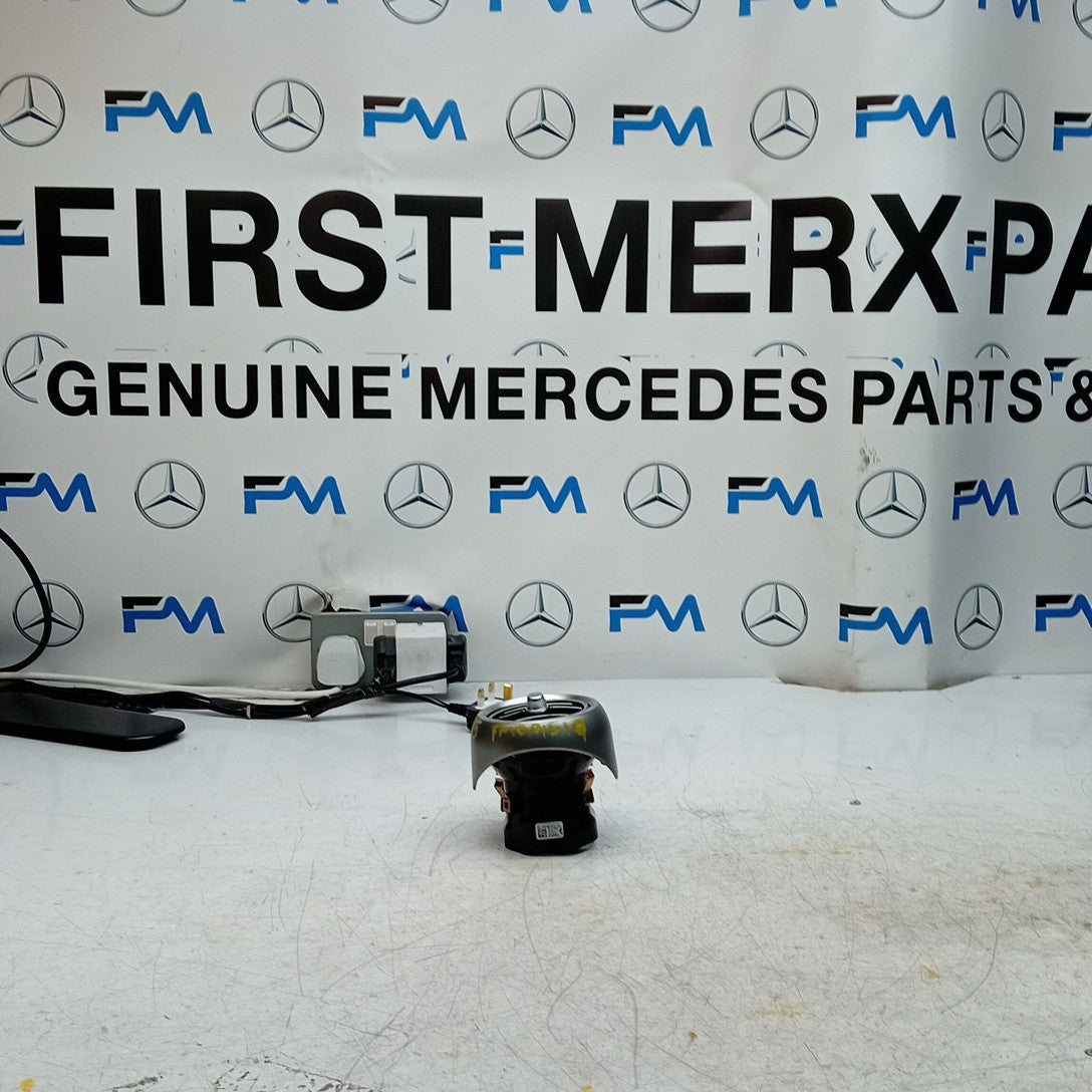 MERCEDES BENZ C-CLASS W205 DASHBOARD AIR VENT 2016 A2058304300 FM001519