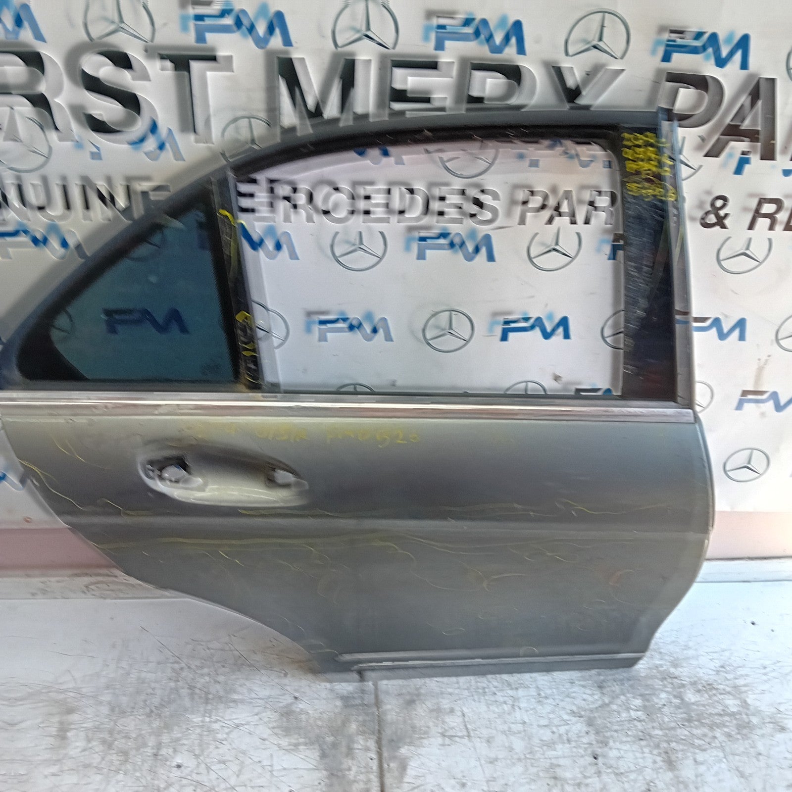 MERCEDES BENZ  BENZ C-CLASS W204 DRIVER REAR DOOR OSR 2012 GREY FMD526
