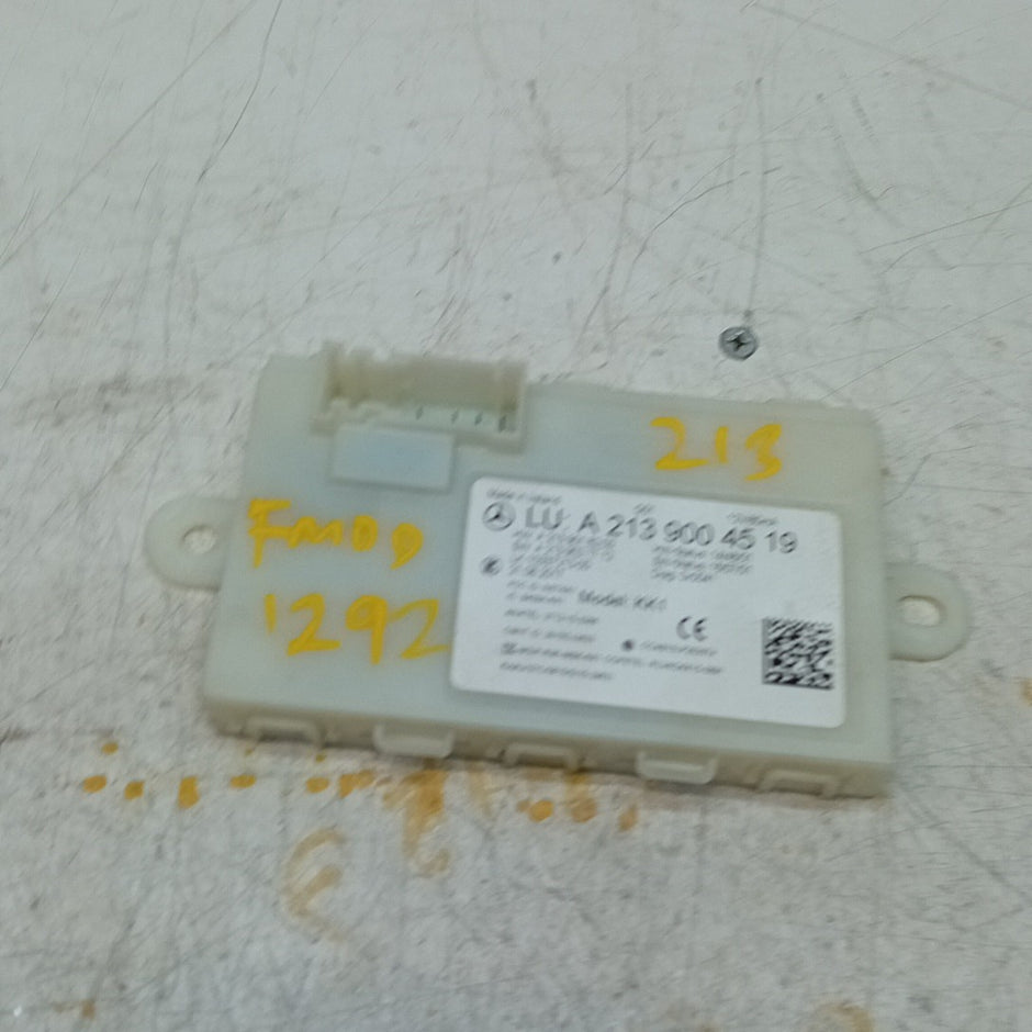 MERCEDES BENZ E-CLASS KEYLESS GO CONTROL UNIT W213 A2139004519 FM001292