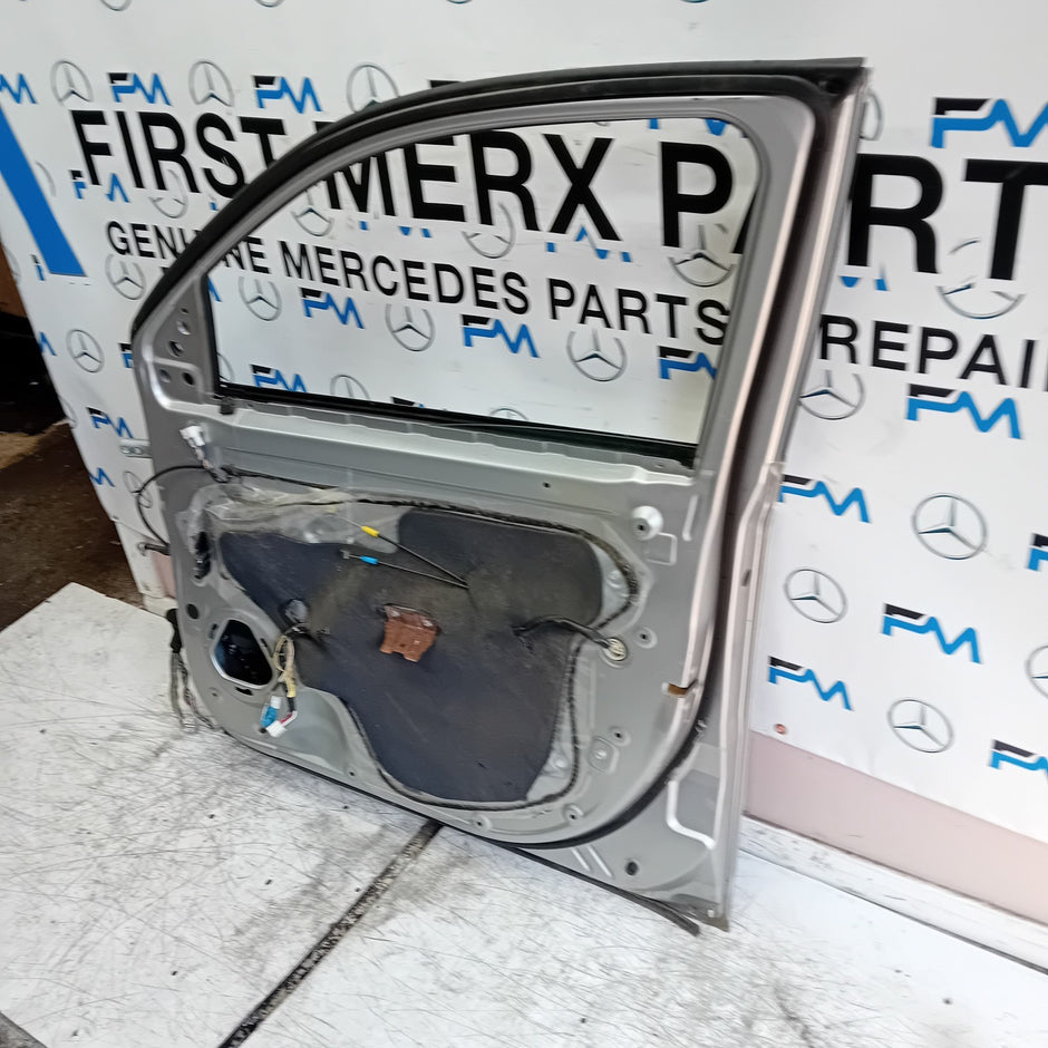 MITSUBISHI OUTLANDER MK3 DRIVER FRONT DOOR OSF SILVER 2013 FMD368