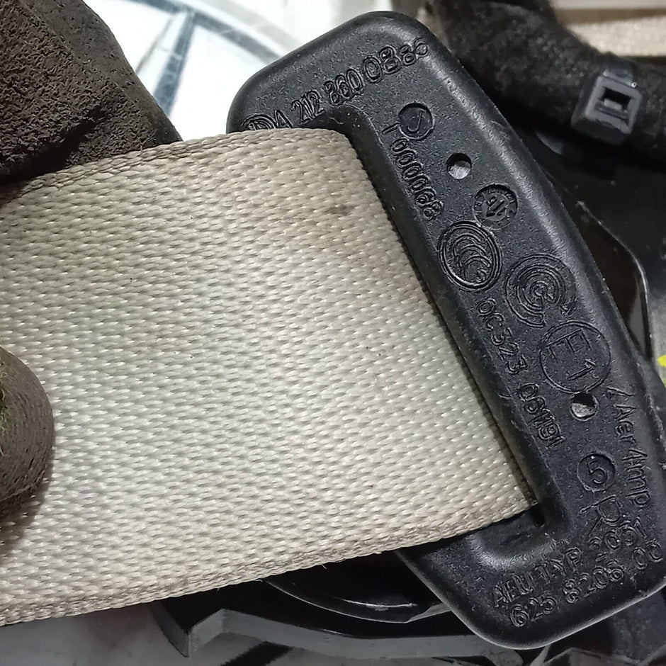 2009/2016 MERCEDES BENZ E-CLASS W212 DRIVER SIDE FRONT SEAT BELT A2128600886