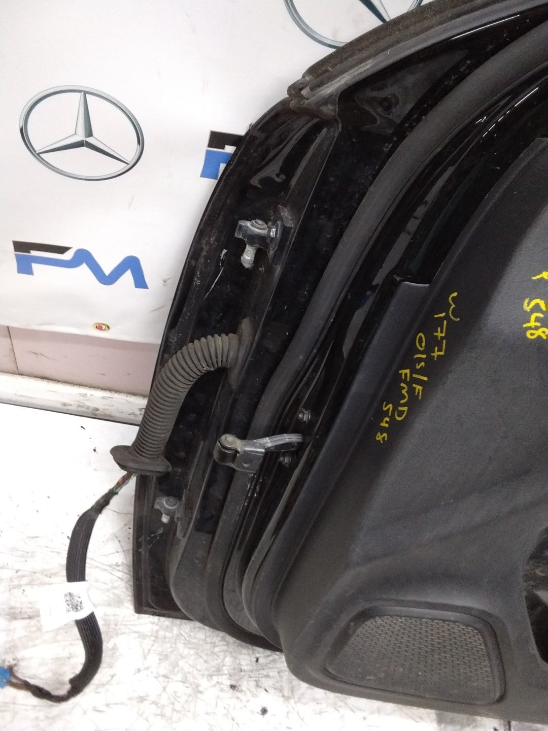 MERCEDES BENZ  A-CLASS W177  DRIVER FRONT DOOR OSF BLACK 2018-22 FMD548