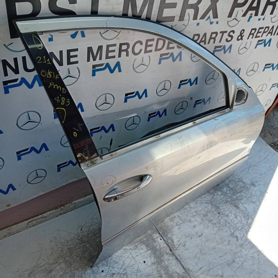 MERCEDES BENZ  E-CLASS W212 DRIVER FRONT DOOR OSF SILVER 2013  FMD483