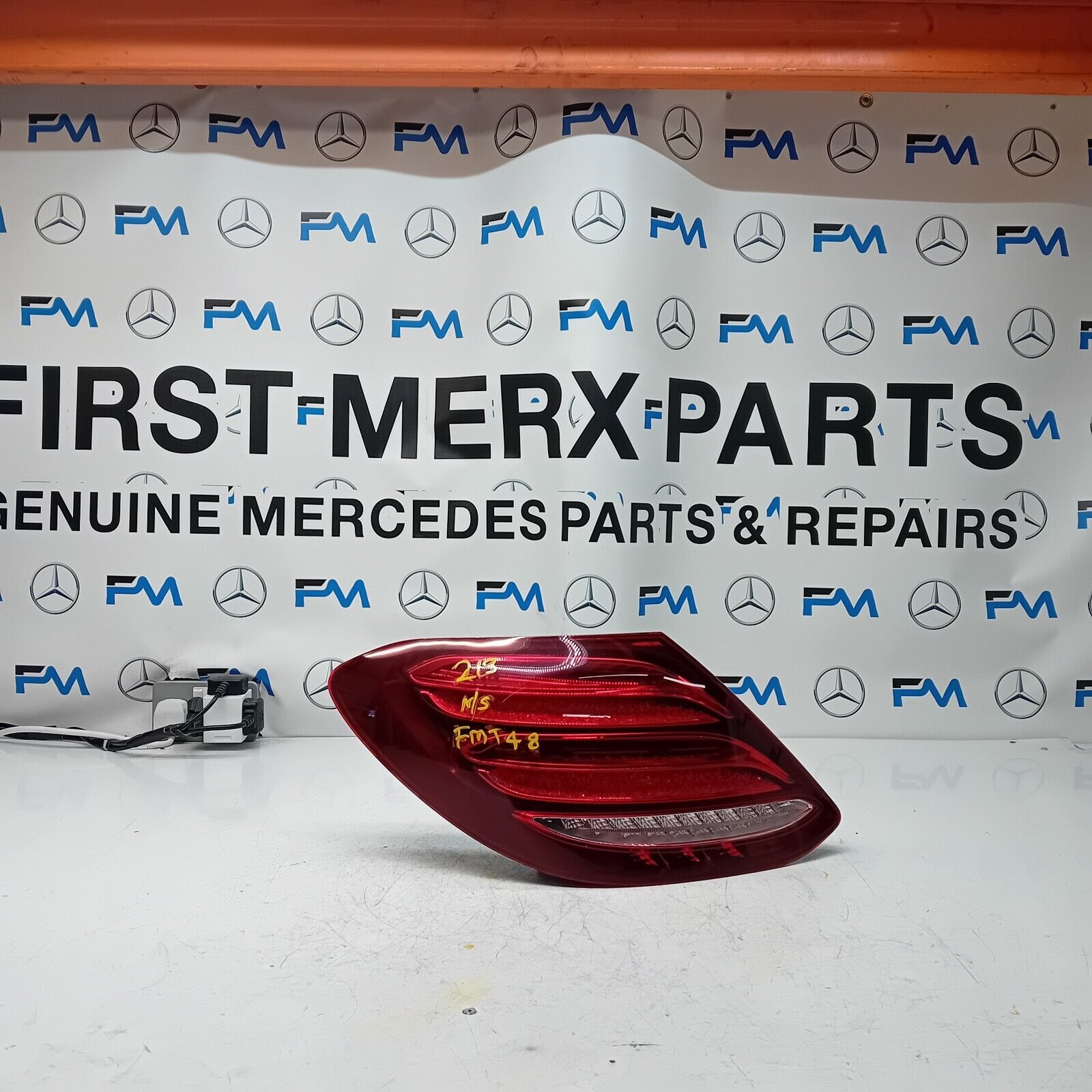 MERCEDES E-CLASS W213 2017 REAR PASSENGER N/S TAIL LIGHT A2139067700 FMT48