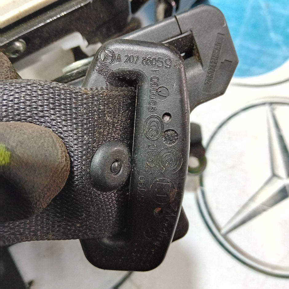MERCEDES E CLASS SEAT BELT FRONT LEFT COUPE A2078605985  2009-2016