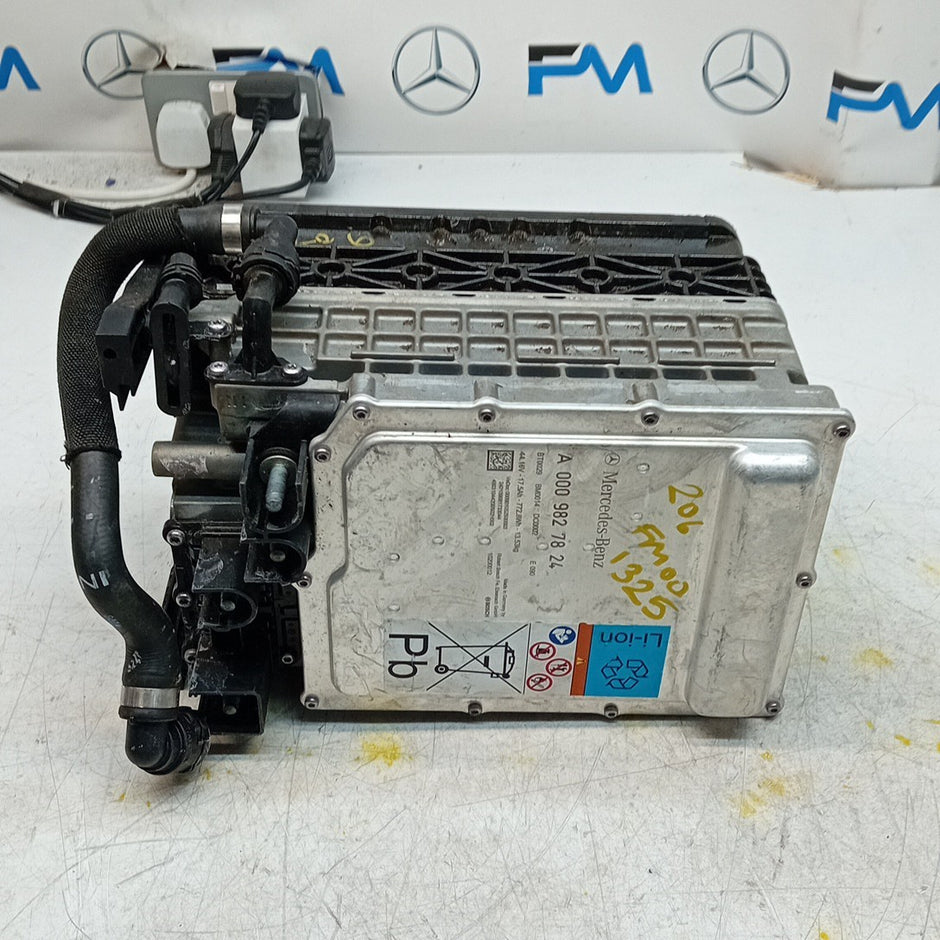 MERCEDES BENZ  C-CLASS W206 HYBRID LION MHEV BATTERY A0009827824 FM001325