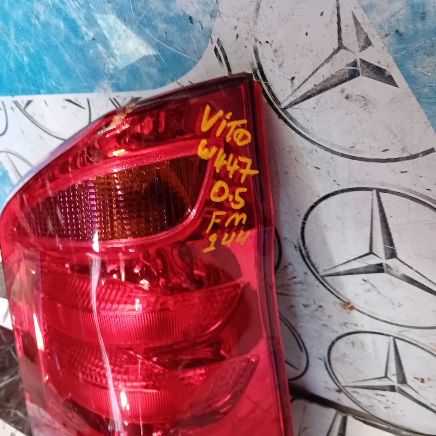 MERCEDES VITO W447 2015-2020 PASSENGER SIDE ( NEAR SIDE ) REAR TAIL LIGHT
