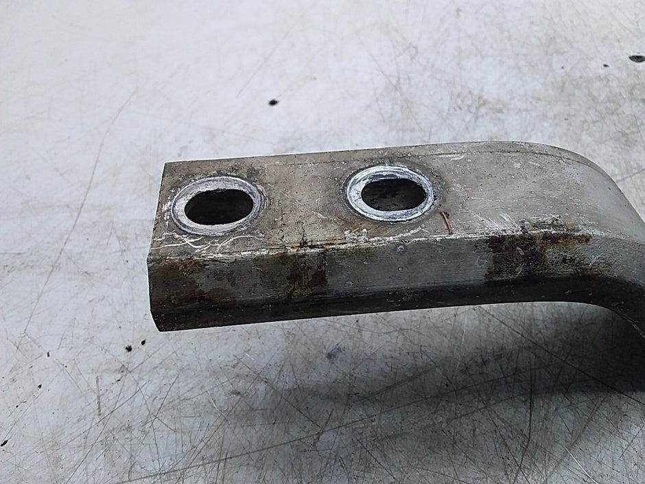 MERCEDES C-CLASS W205 BOTTOM STIFFENING BRACE MOUNT  BEAM A2056107001 FMR240