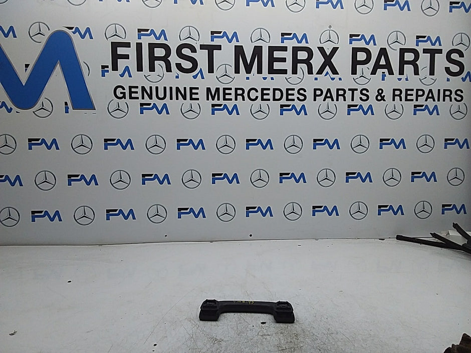 MERCEDES A-CLASS W206 REAR ROOF GRAB HANDLE PASSENGER SIDE  A0998150039 FMR195