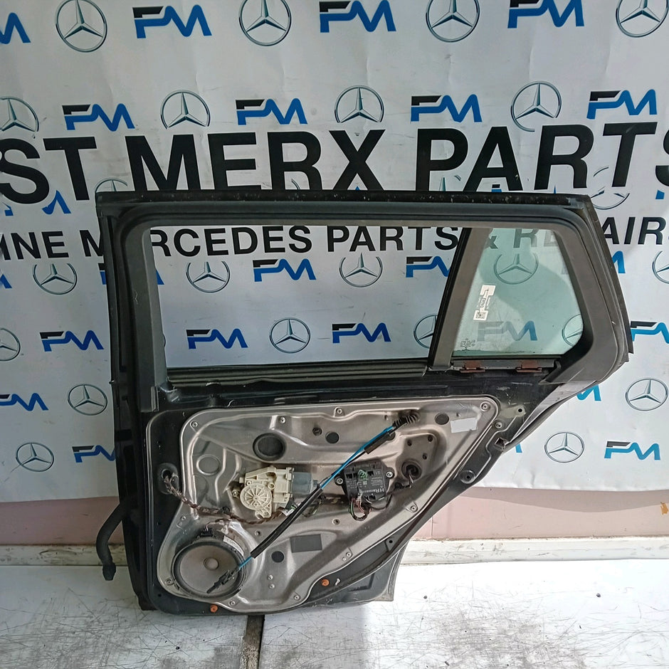 MERCEDES C-CLASS W204 EST DRIVER REAR DOOR OSR BLACK 2009-2014 FMD435