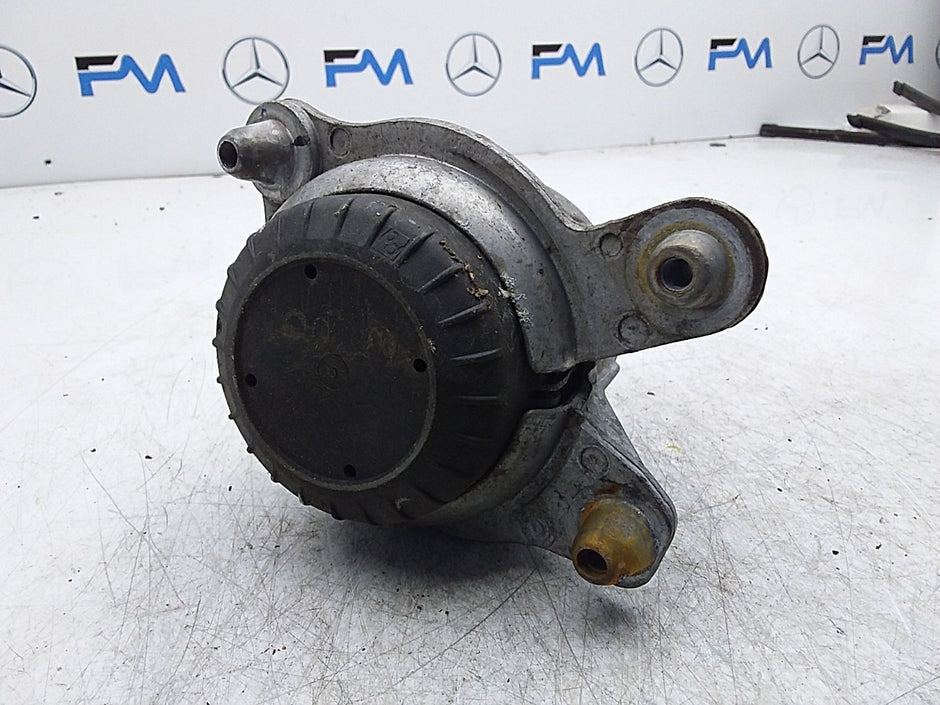 MERCEDES BENZ  E-CLASS COUPE C238  ENGINE MOUNT RIGHT OS A2382400300 FMR340