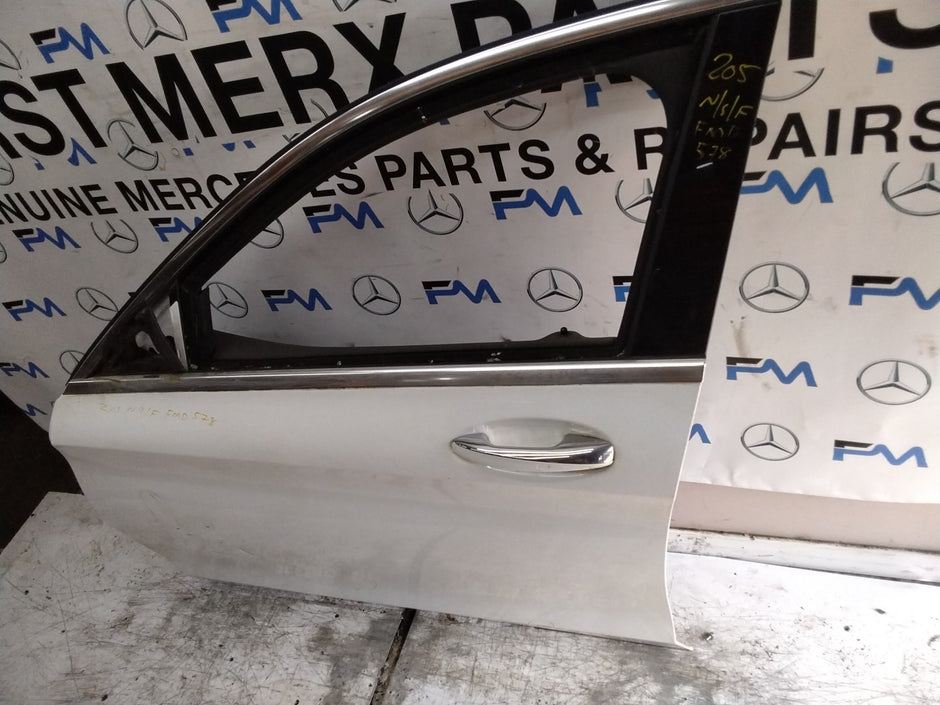 MERCEDES C-CLS W205 SLN PASSENGER FRONT DOOR NSF WHITE 2014-21 COMPLETE FMD578