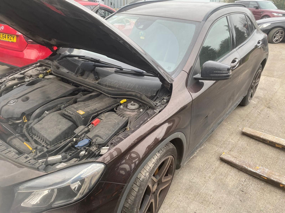 MERCEDES BENZ GLA W156  - BREAKING/ ENGINE AND GEAR BOX