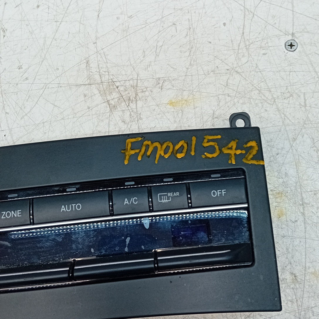 MERCEDES BENZ  E-CLASS W207 W212 CLIMATE CONTROL PANEL A2129006527 2016 FM001542