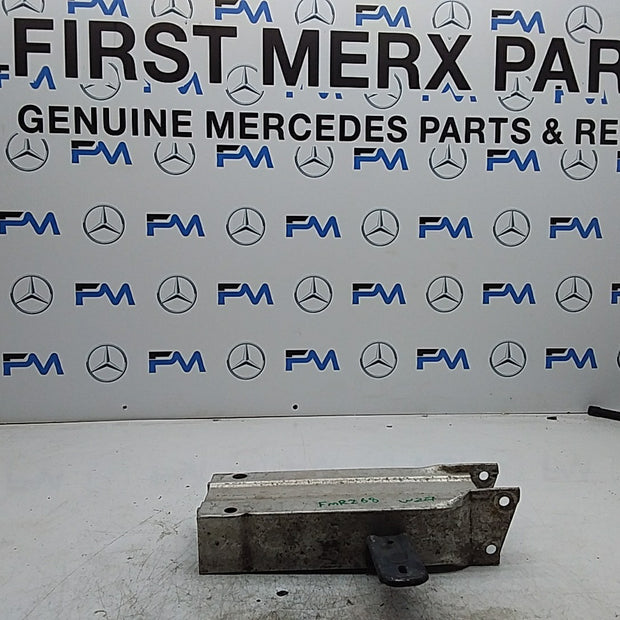 MERCEDES E-CLASS W207 ABSORBER BAR REINFORCEMENT RIGHT SIDE A2076200095 FMR268