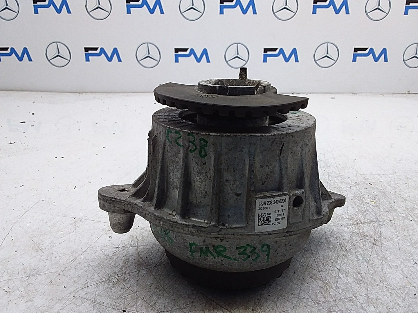 MERCEDES BENZ  E-CLASS COUPE C238  ENGINE MOUNT LEFT NS A2382400200 FMR339