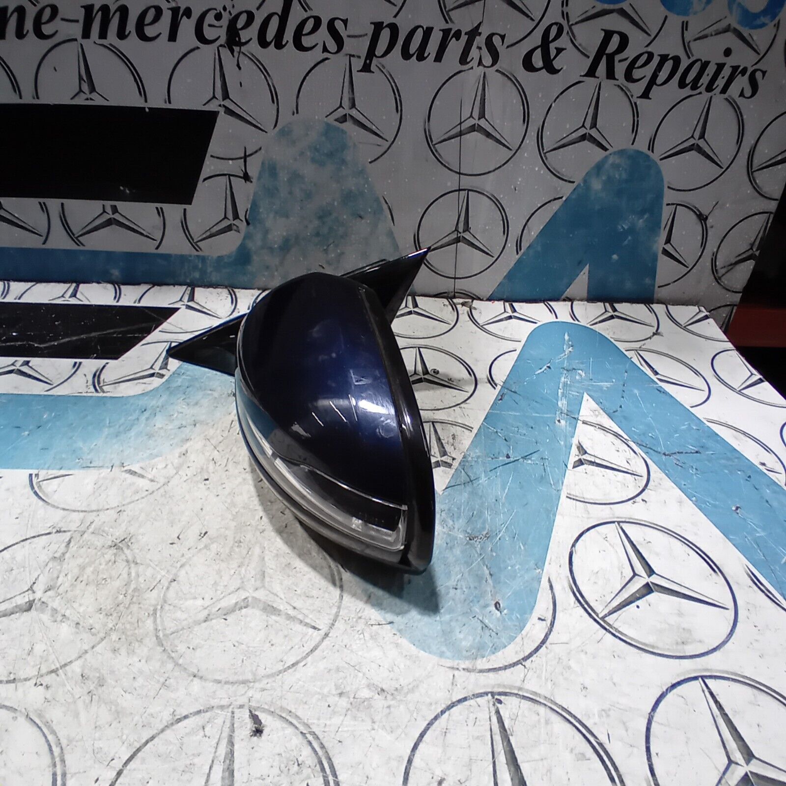 2016 MERCEDES  C-CLASS W213 AMG LEFT SIDE POWER FOLD WING MIRROR BLUE 2138102500