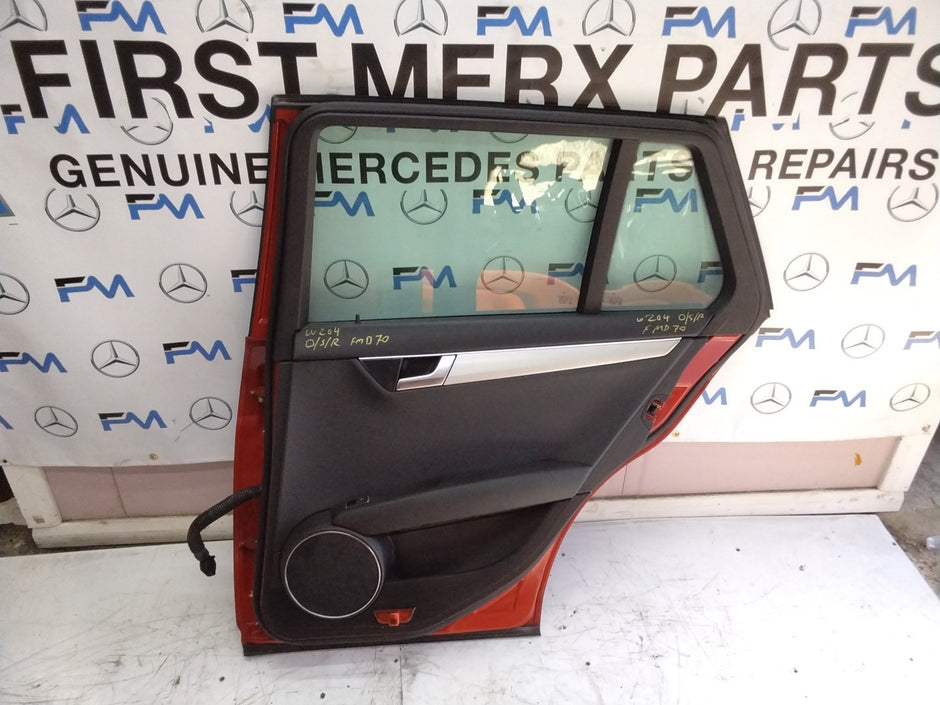 MERCEDES ESTATE C-CLASS W204 DRIVER  REAR DOOR O/S/R  RED & BLACK 2008-14 FMD70