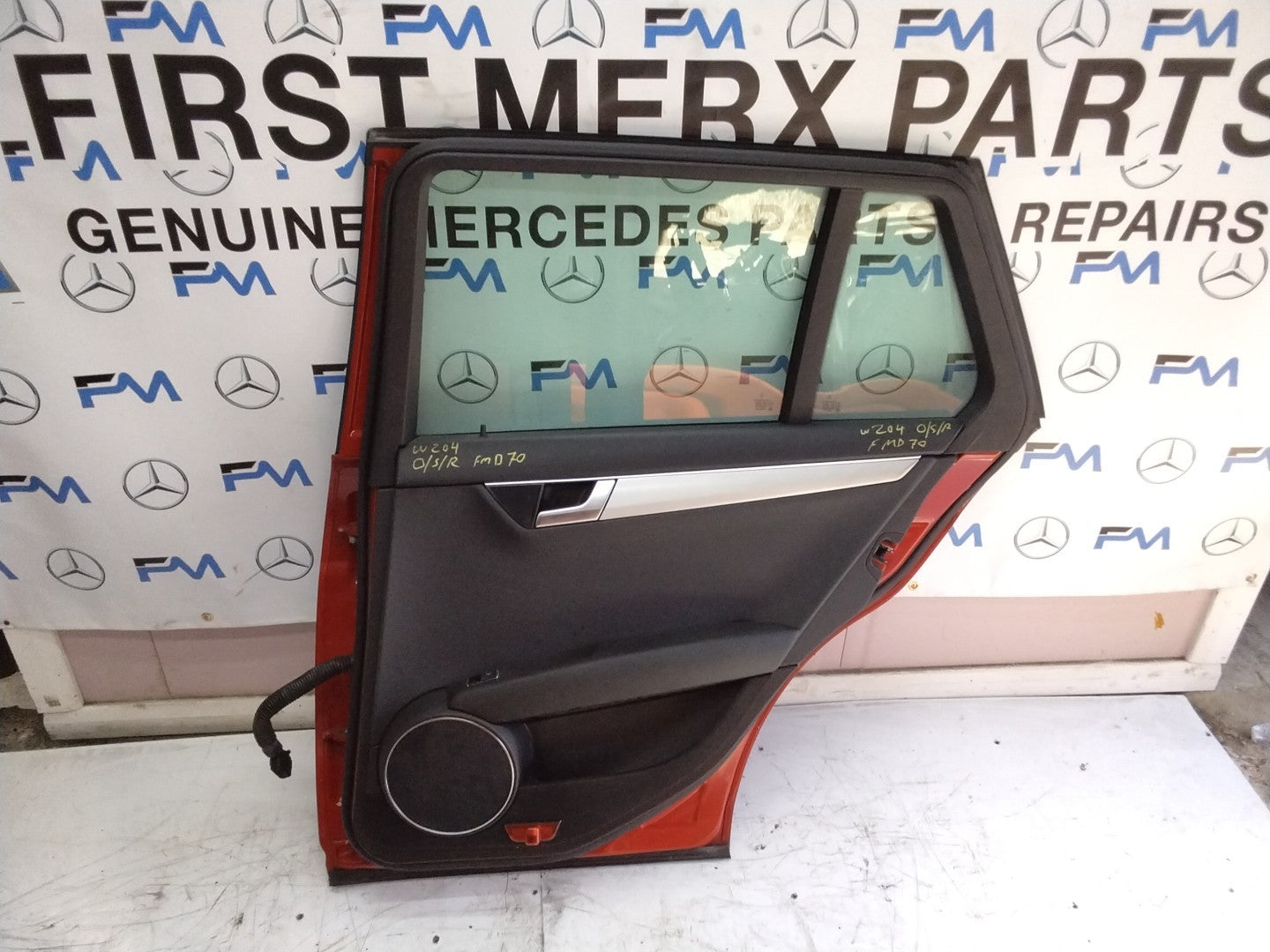 MERCEDES ESTATE C-CLASS W204 DRIVER  REAR DOOR O/S/R  RED & BLACK 2008-14 FMD70