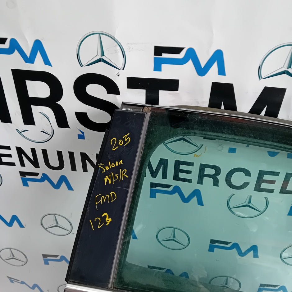 MERCEDES BENZ C-CLASS W205 PASSENGER SIDE REAR DOOR N/S/R GREY FMD123