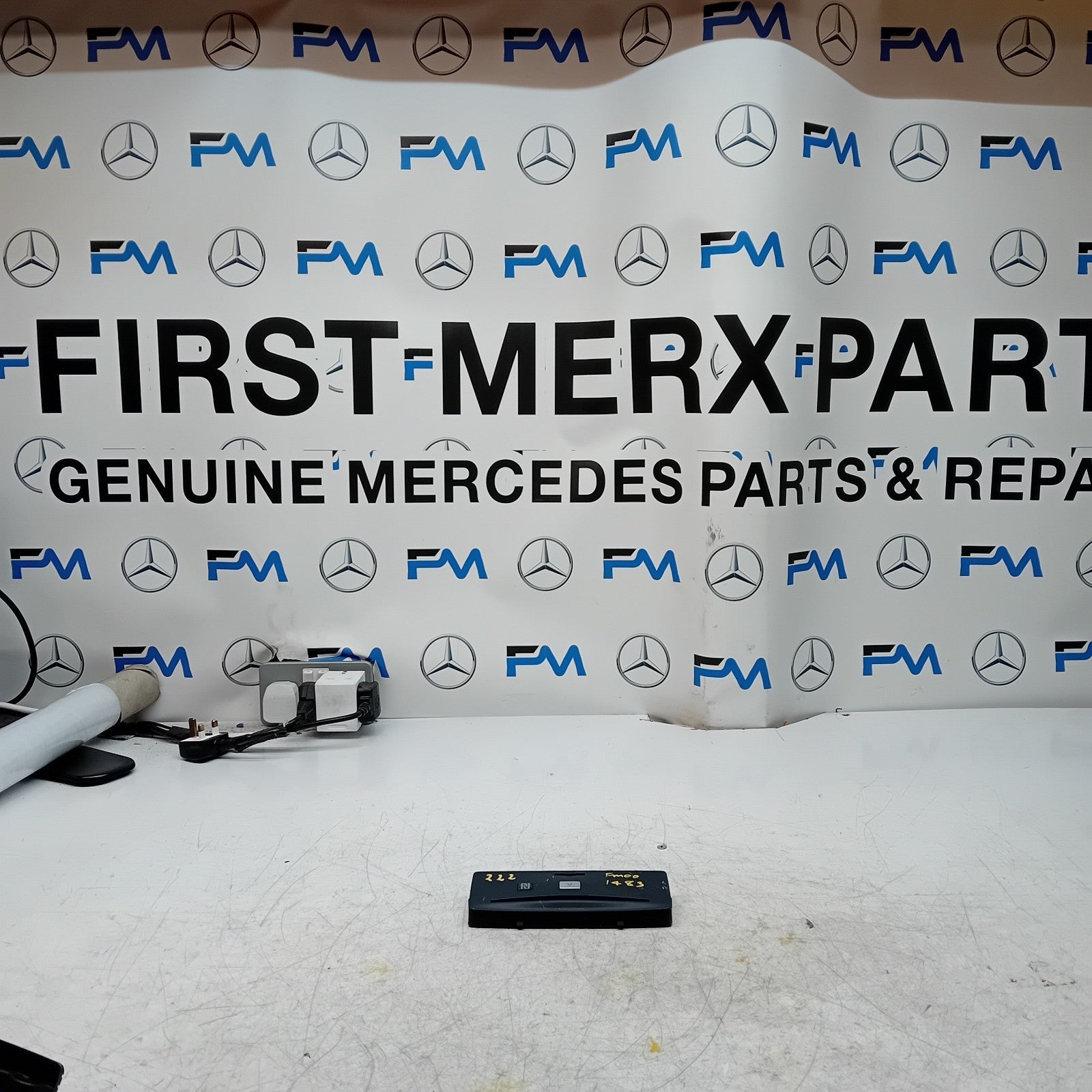 MERCEDES BENZ  W222 S-CLASS DASHBOARD HAZARD SWITCH PANEL 2015 FM001483
