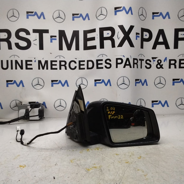 MERCEDES C-CLASS  W204 DRIVER SIDE WING MIRROR A2048107293 GREY FMM22