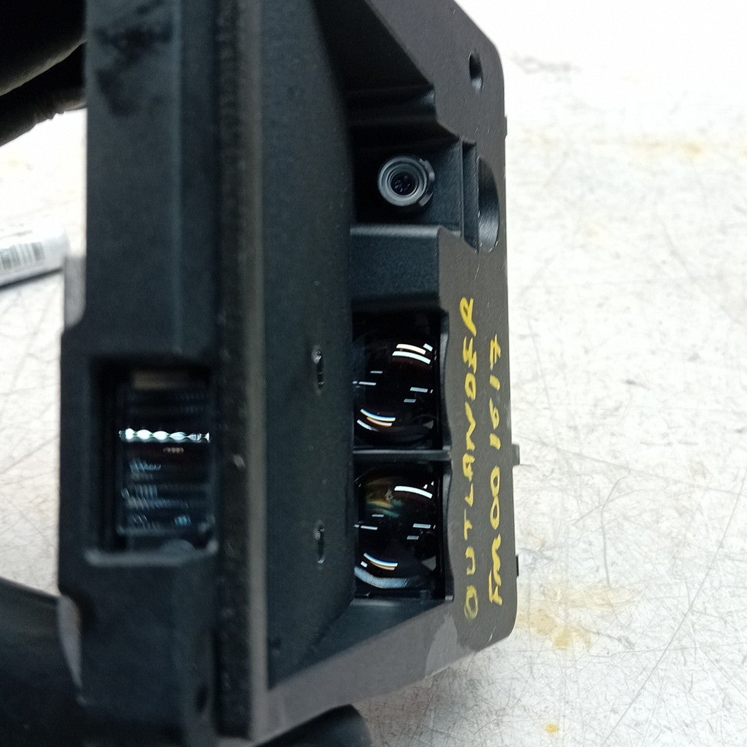 MITSUBISHI OUTLANDER MK3 WINDSHIELD CAMERA CONTROL 8638A211 FM001617