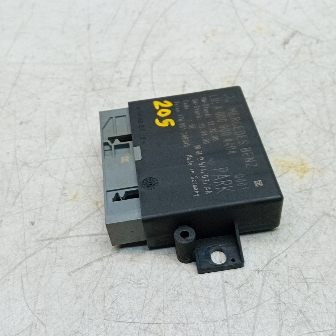 MERCEDES S C-CLASS PARKING SENSOR CONTROL MODULE W205 W222 A0009004404 FM001551