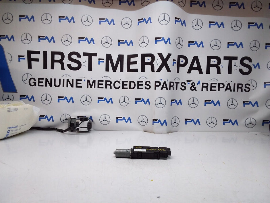Mercedes E-CLASS W213 Sunroof Motor/Mechanism A2139062104 FM00442