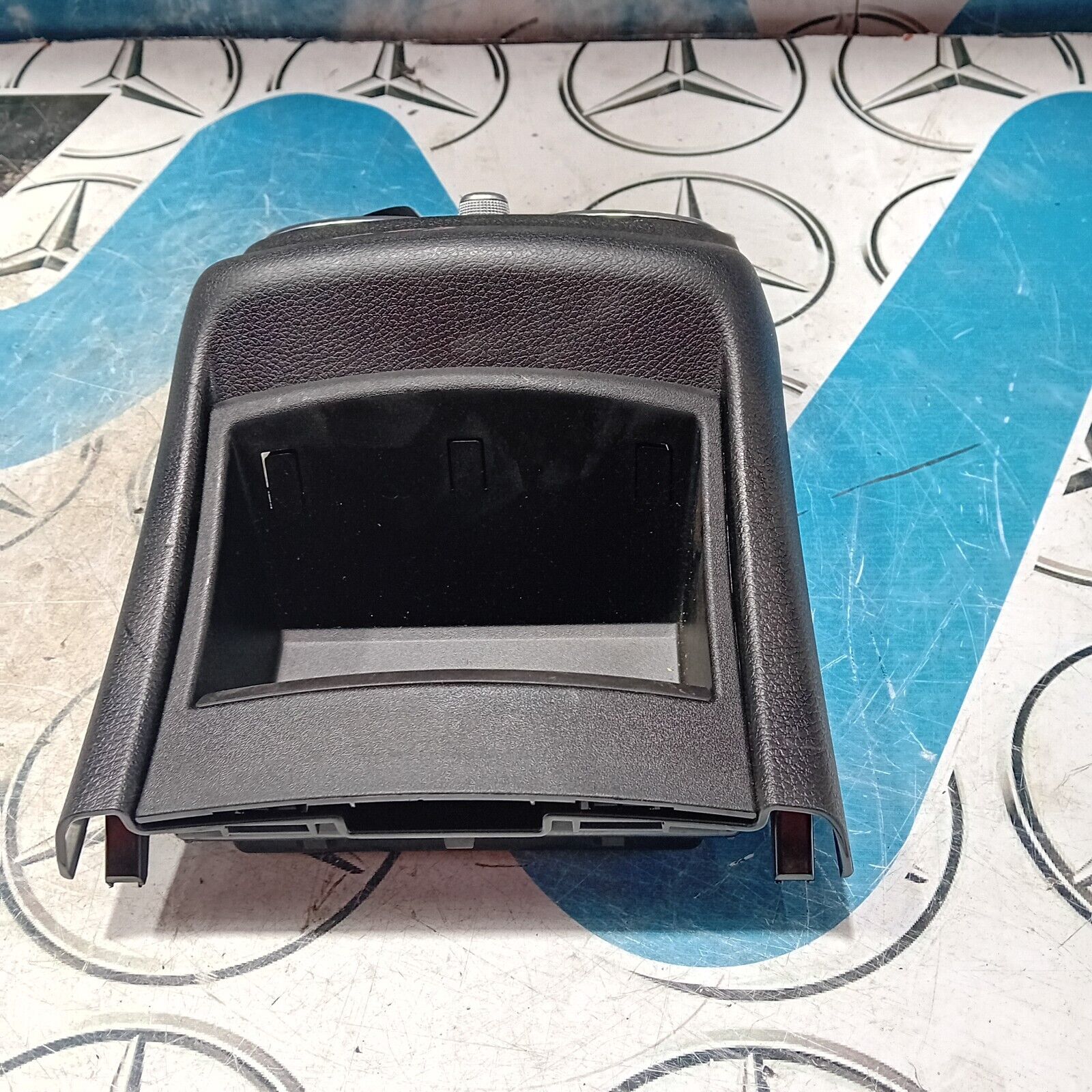 MERCEDES BENZ C CLASS W205 2016 REAR AIR VENT GRILL CENTRE CONSOLE A2058308301