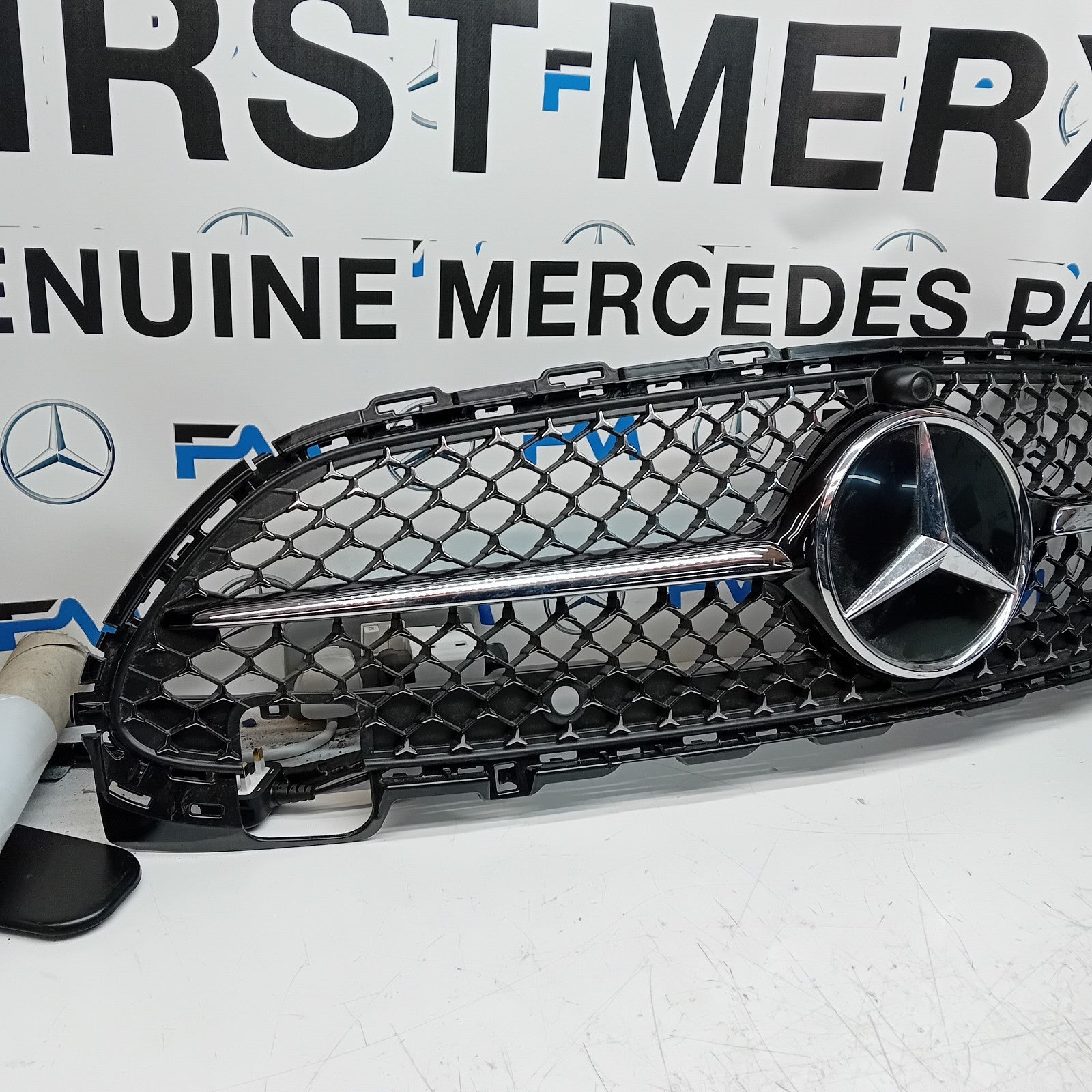 MERCEDES BENZ C-CLASS W206 FRONT GRILL A2068882100 FM001475